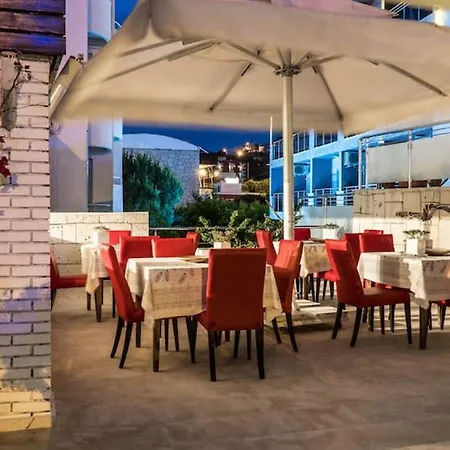 Yeni Hotell