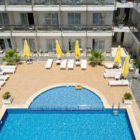 Yeni Hotell