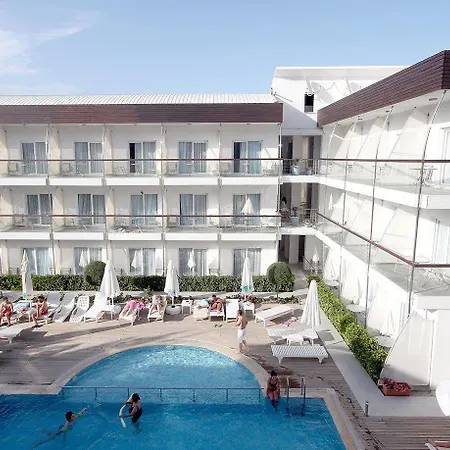Hotel Yeni