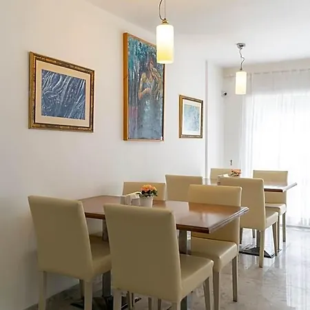 Yeni 3* Çeşme