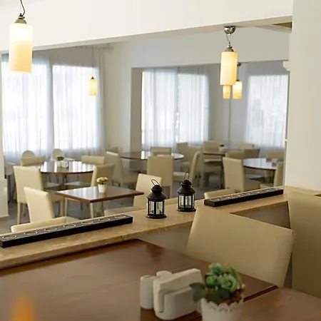 Yeni Hotel Çeşme
