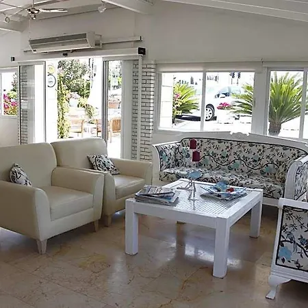Yeni Hotel